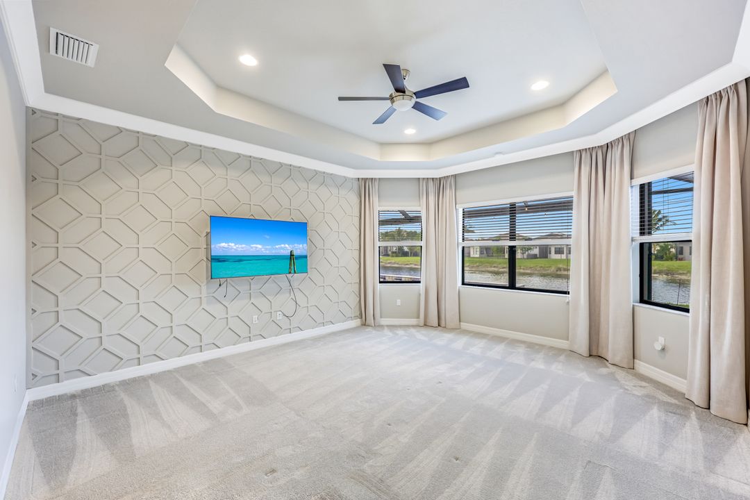 4426 Caldera Cir, Naples, FL 34119