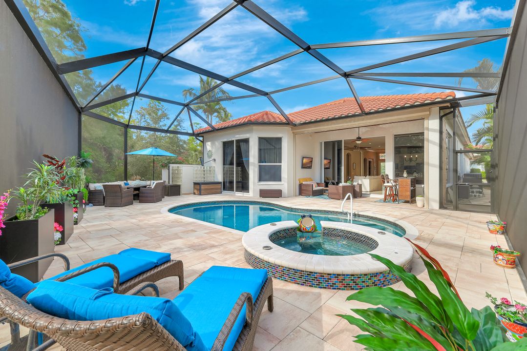 1282 Via Portofino, Naples, FL 34108