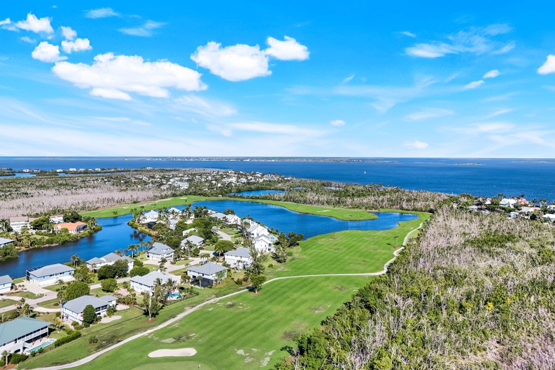 1417 Causey Ct, Sanibel, FL 33957