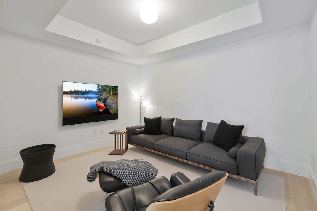 1130 3rd Ave S #105, Naples, FL 34102