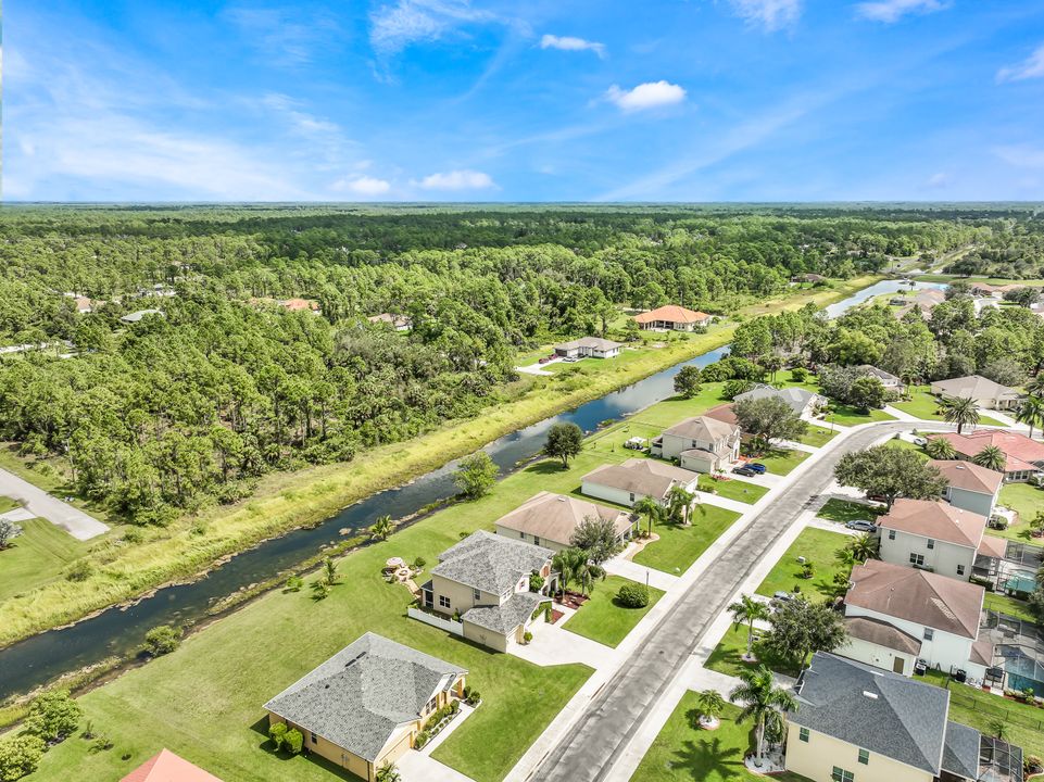 18261 Pine Nut Ct, Lehigh Acres, FL 33972