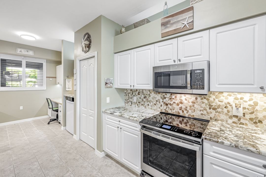 16685 Lake Cir Dr #1012, Fort Myers, FL 33908