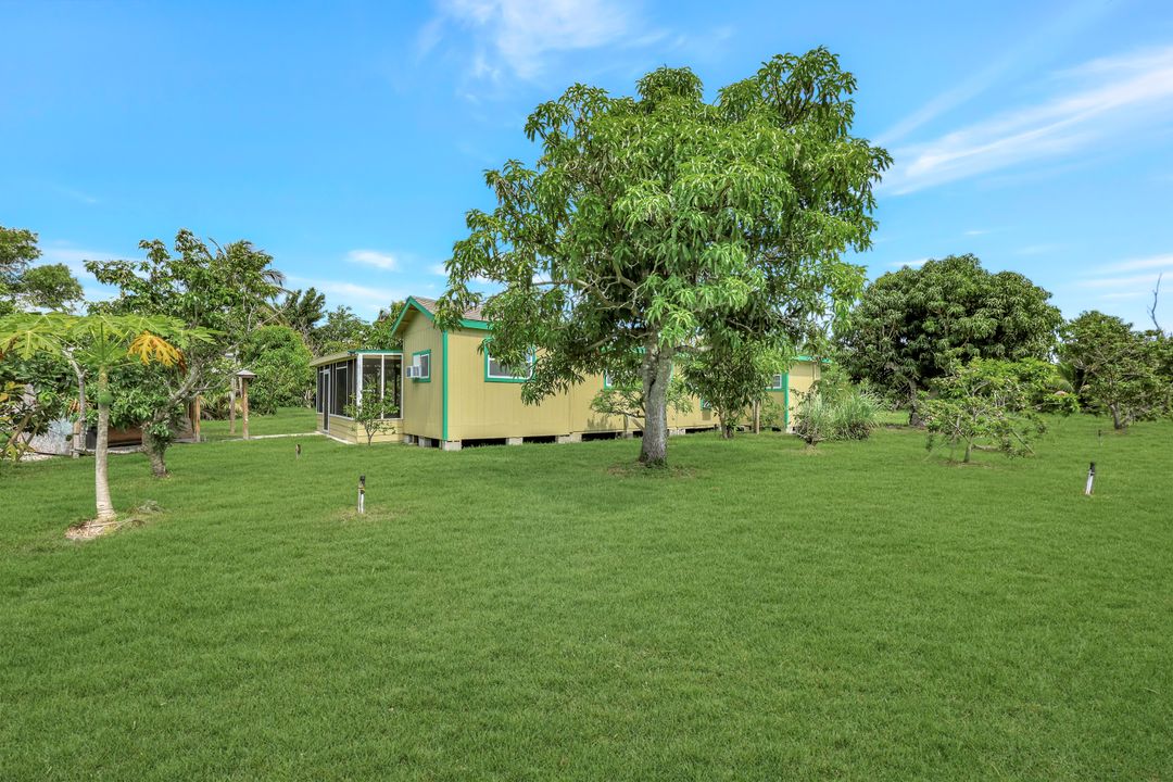 10464 Betsy Pkwy, Saint James City, FL 33956