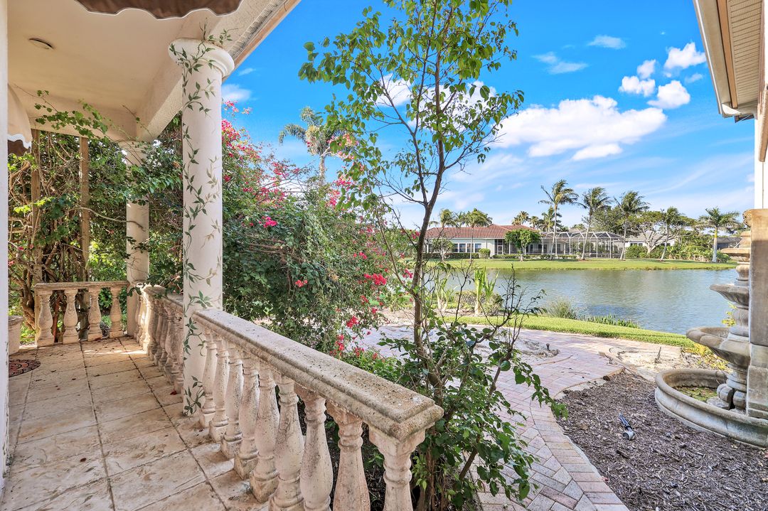 14581 Headwater Bay Ln, Fort Myers, FL 33908