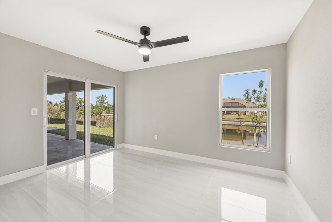 2821 NW 25th Ln, Cape Coral, FL 33993