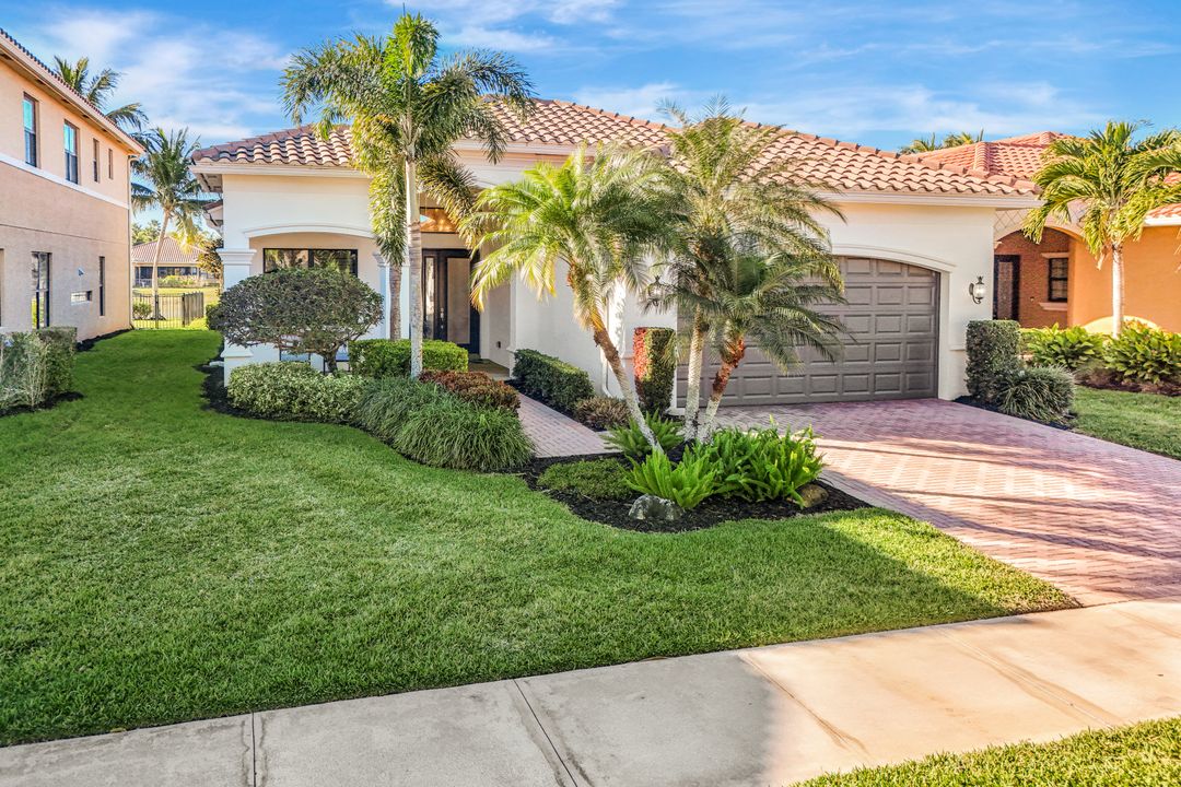 3706 Pleasant Springs Dr, Naples, FL 34119