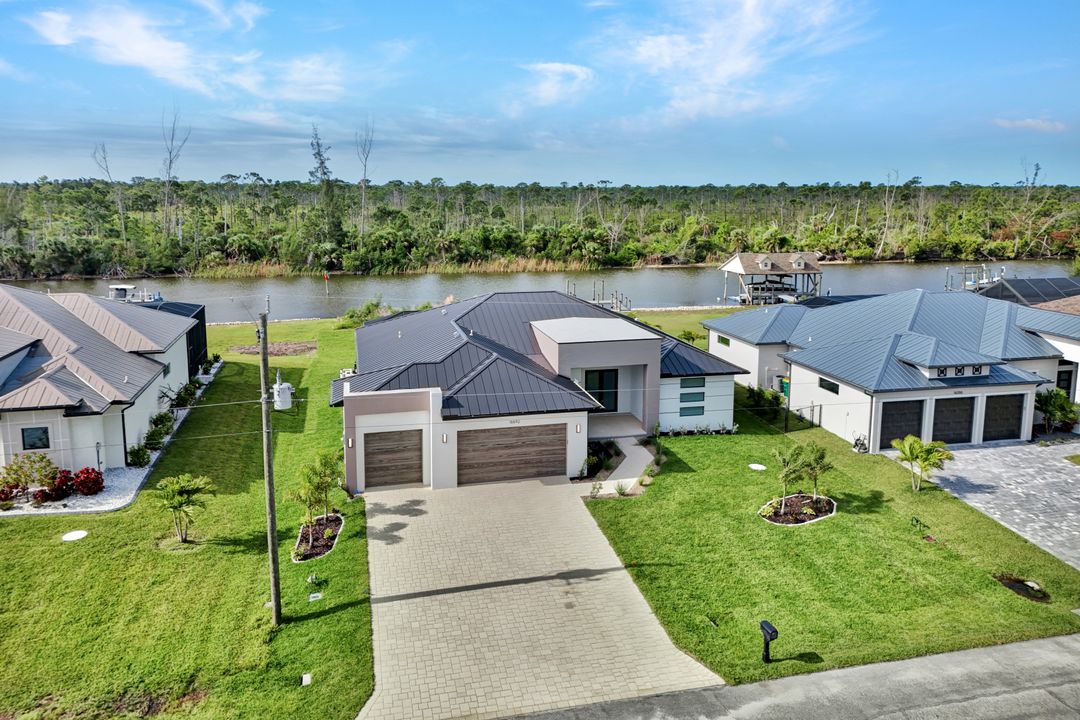 16692 Liggett Cir, Port Charlotte, FL 33981