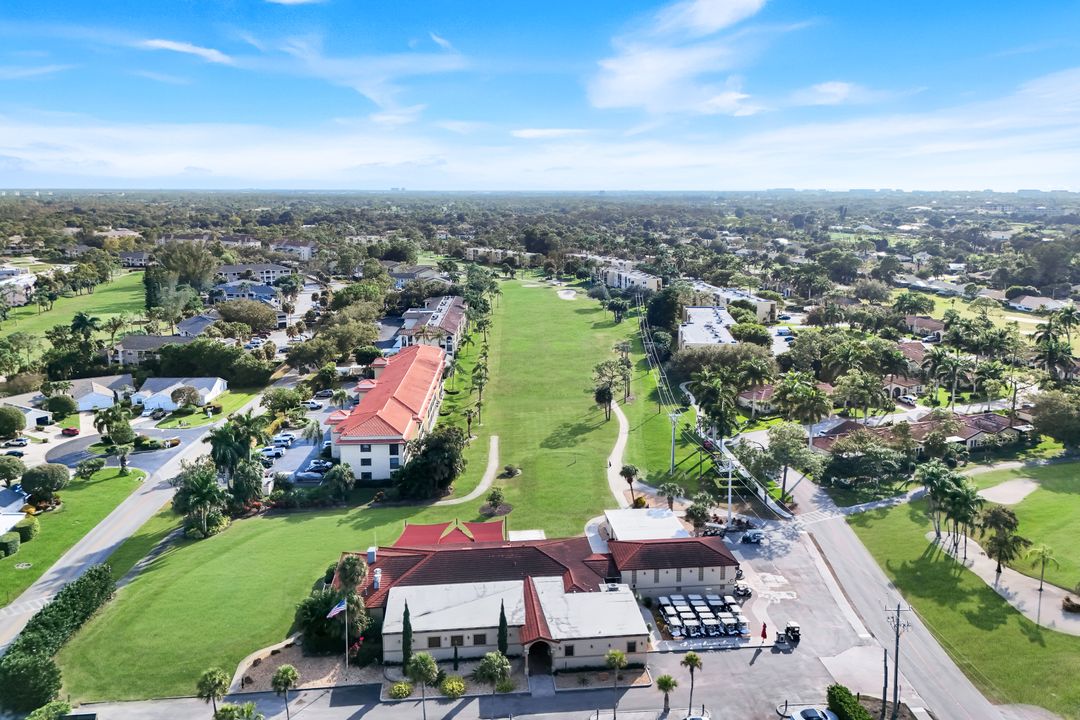 201 Quail Forest Blvd #101, Naples, FL 34105