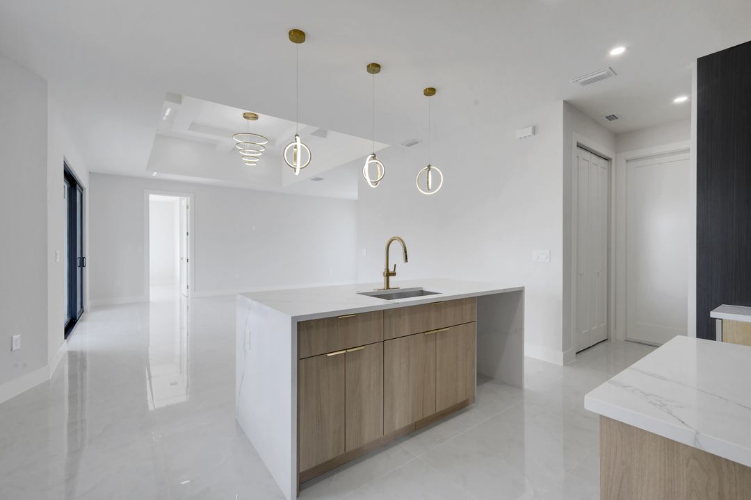 1139 Ebert St E, Lehigh Acres, FL 33974