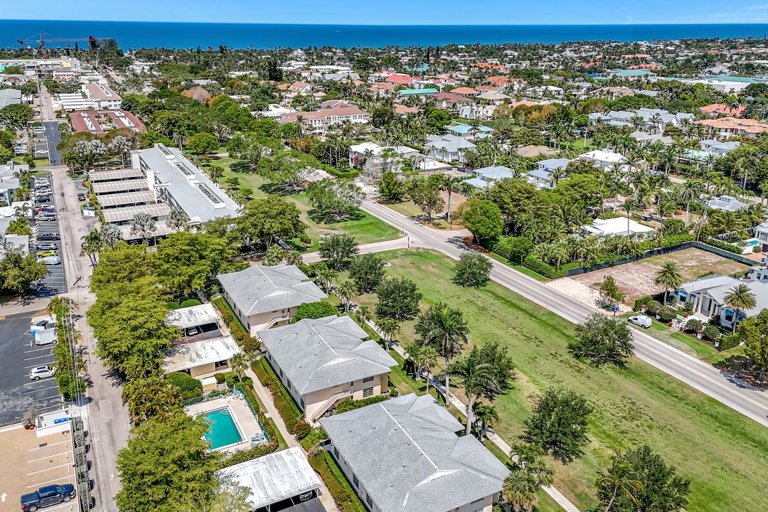 722 Broad Ave S #722, Naples, FL 34102