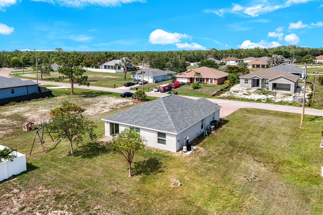 4424 NE 10th Ct, Cape Coral, FL 33909