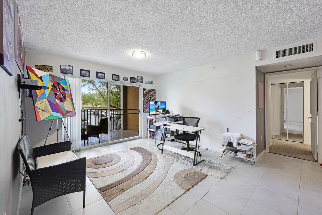 1160 Wildwood Lakes Blvd #9-205, Naples, FL 34104