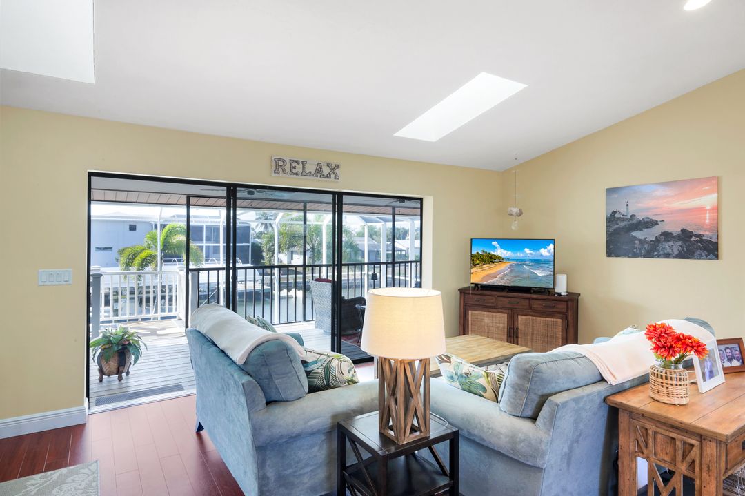 4741 Pembrooke Ln, Bonita Springs, FL 34134