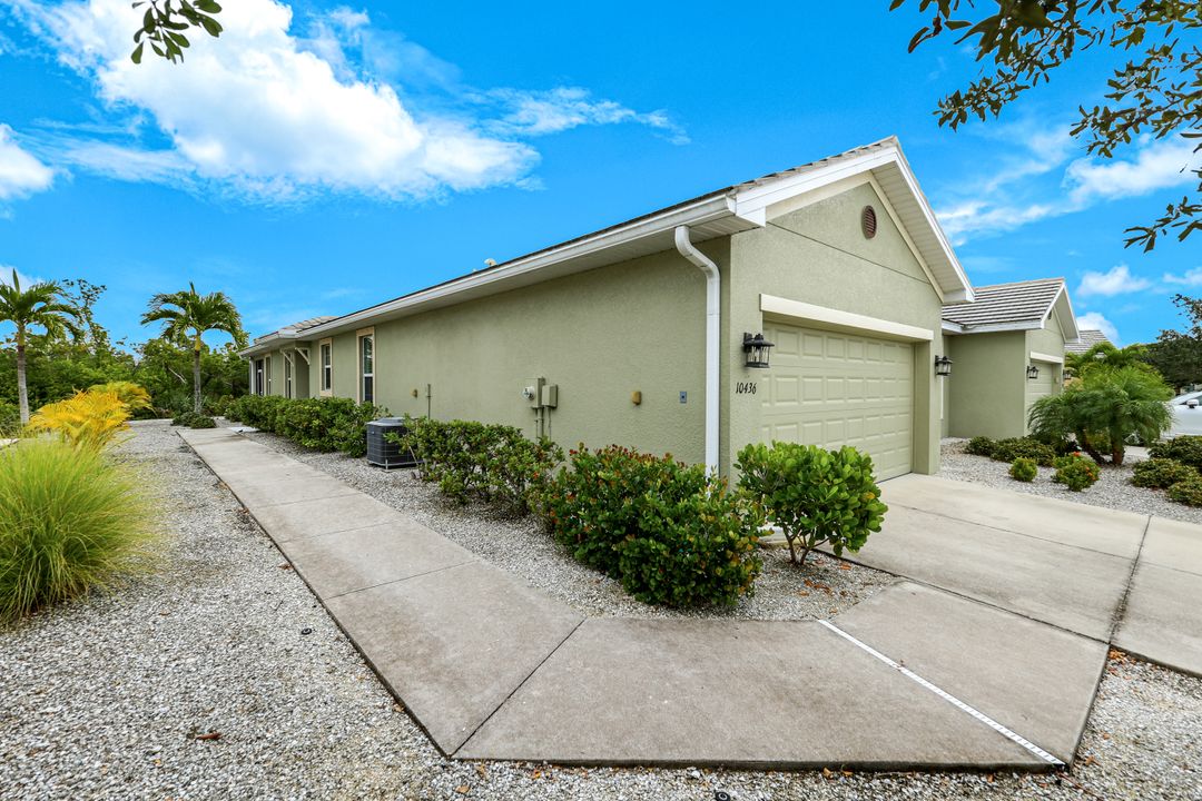 10436 Peso Del Rio Dr, Fort Myers, FL 33908