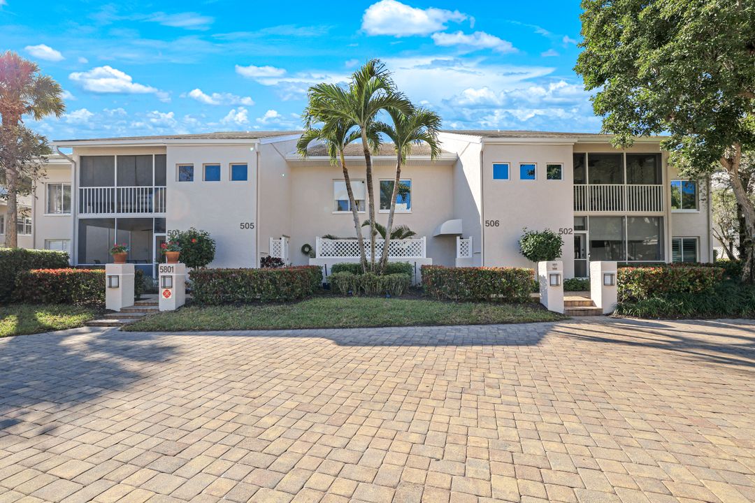 5801 Glencove Dr #503, Naples, FL 34108