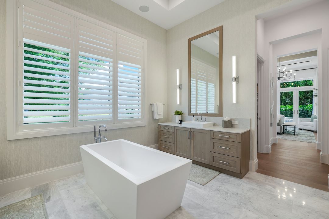 6630 Palisades Ave, Naples, FL 34109