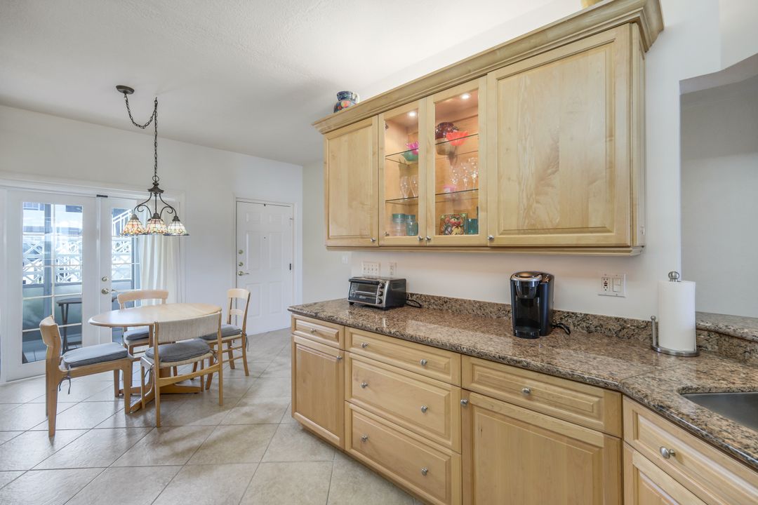 832 Tanbark Dr #104, Naples, FL 34108
