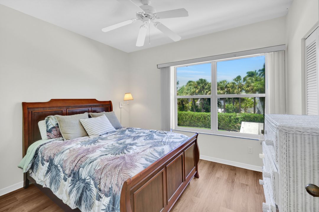 326 Bradstrom Cir # F-204, Naples, FL 34113