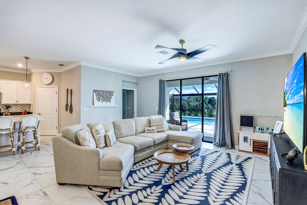 19835 Beechcrest Pl, Estero, FL 33928