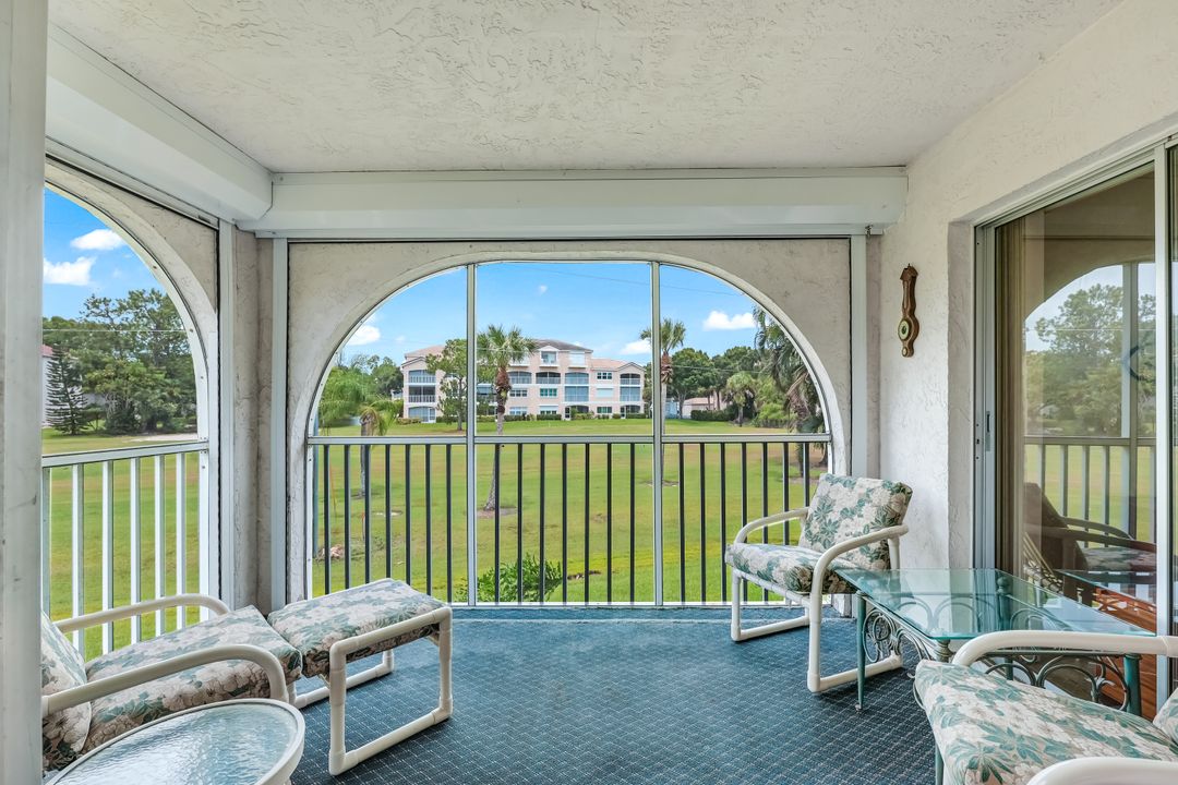 1056 Forest Lakes Dr #C-211, Naples, FL 34105