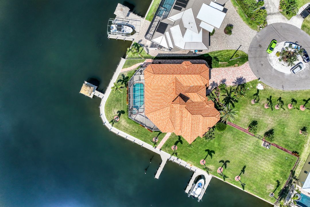 5231 SW 5th Pl, Cape Coral, FL 33914