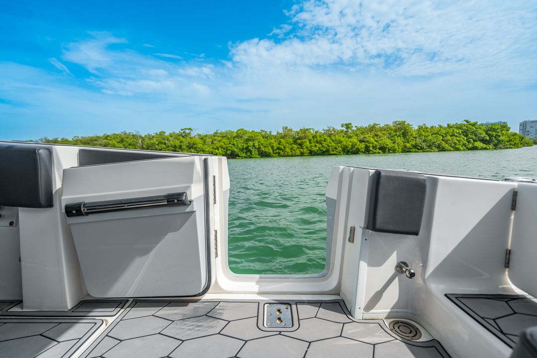445 Dockside Dr, Naples, FL 34110