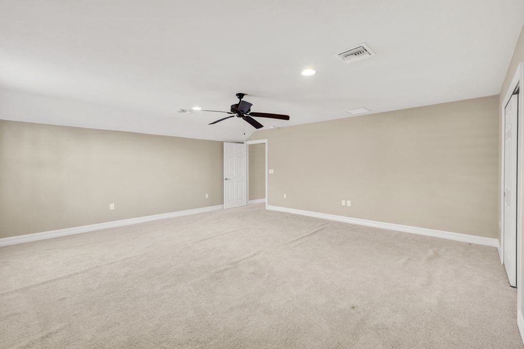 11807 Dixon Dr, Fort Myers, FL 33913