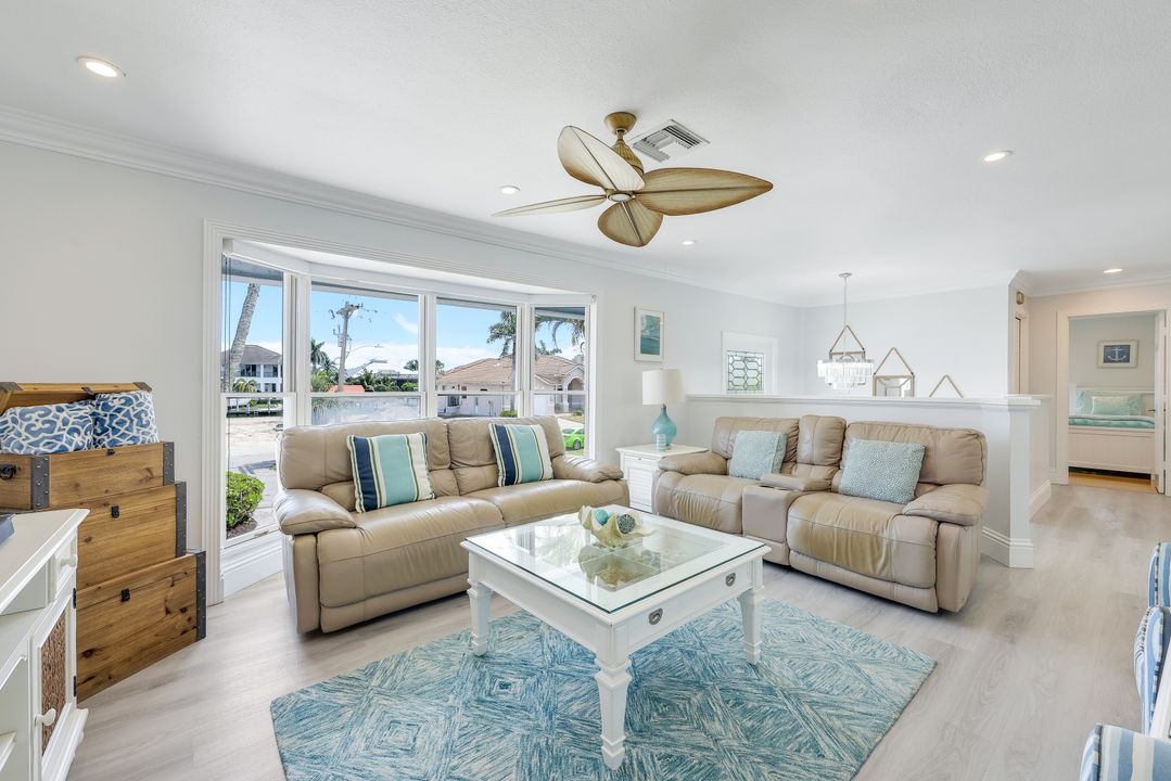 544 Seagrape Dr, Marco Island, FL 34145