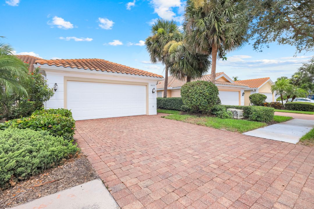 3077 Futuna Ln, Naples, FL 34119