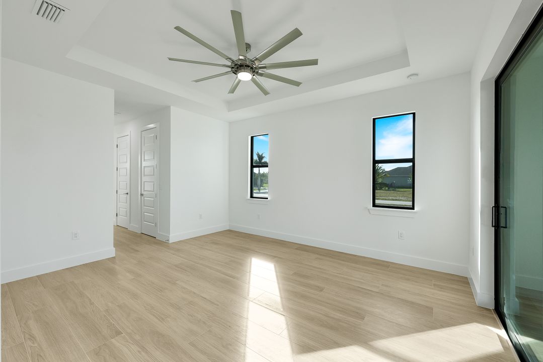 1600 NW 38th Ave, Cape Coral, FL 33993