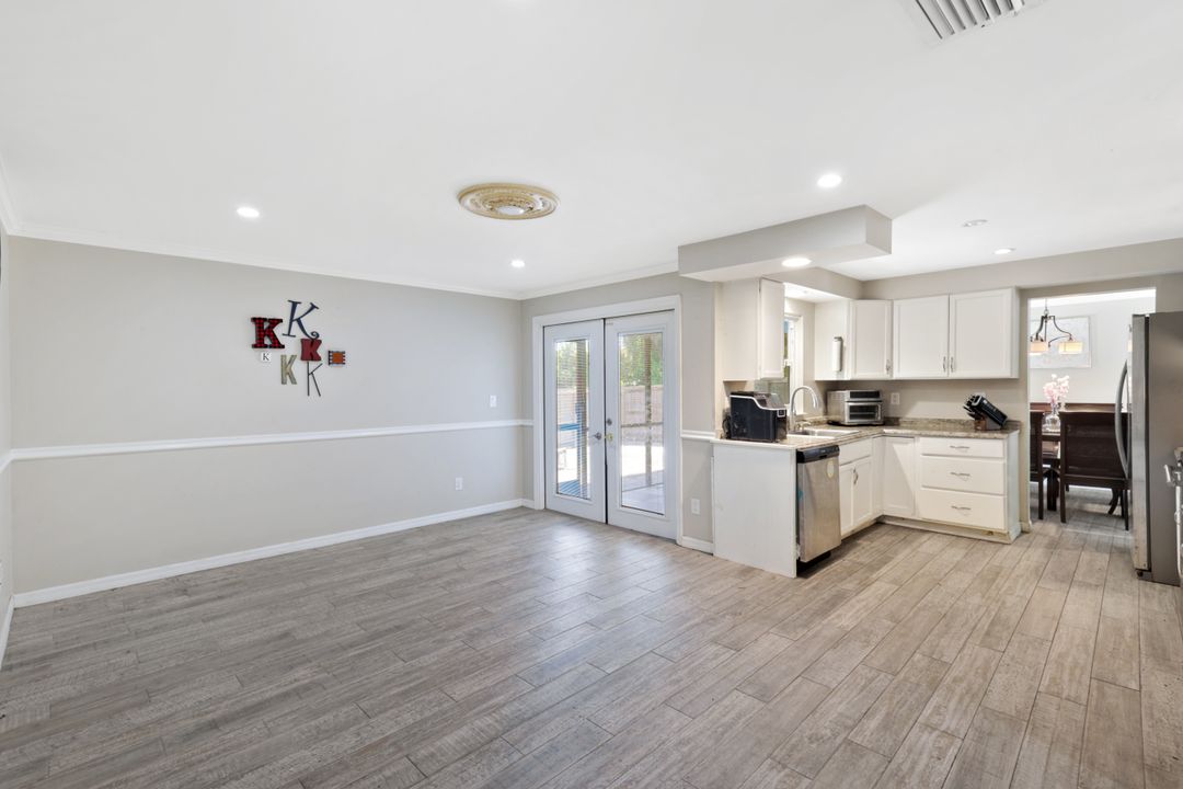 8110 Valencia Rd, Fort Myers, FL 33967