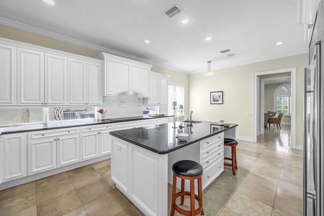 175 Topanga Dr, Bonita Springs, FL 34134
