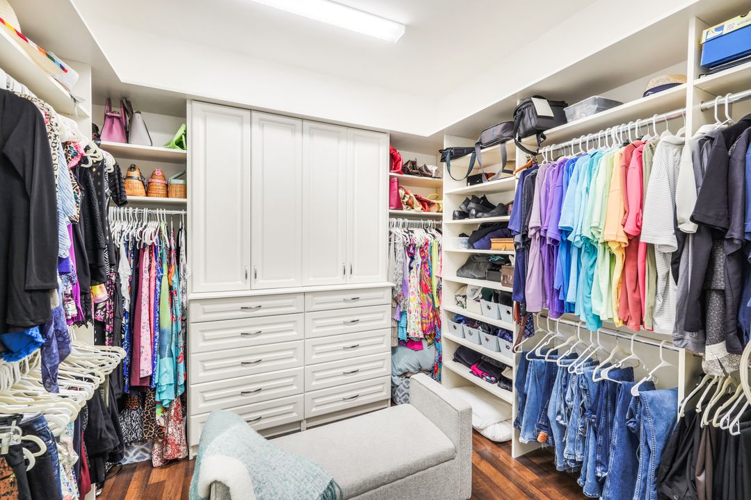 9539 Campanile Cir, Naples, FL 34114