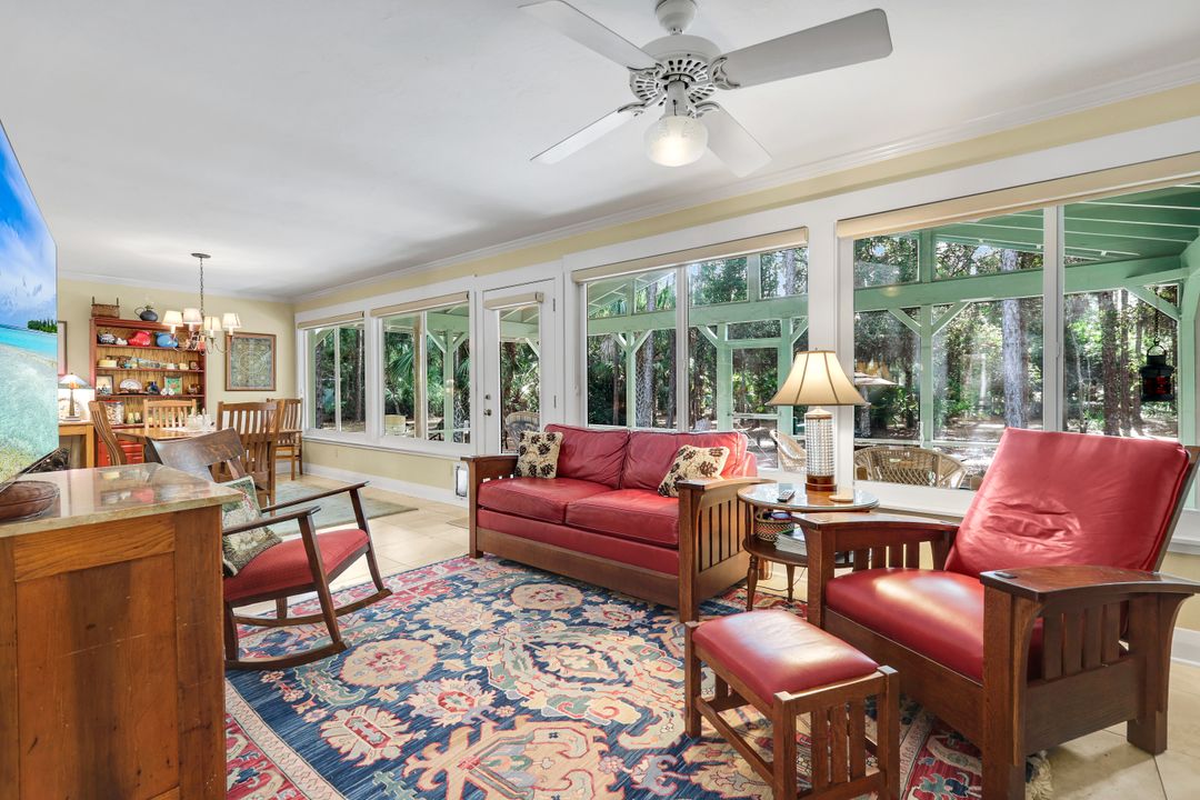 4420 7th Ave SW, Naples, FL 34119