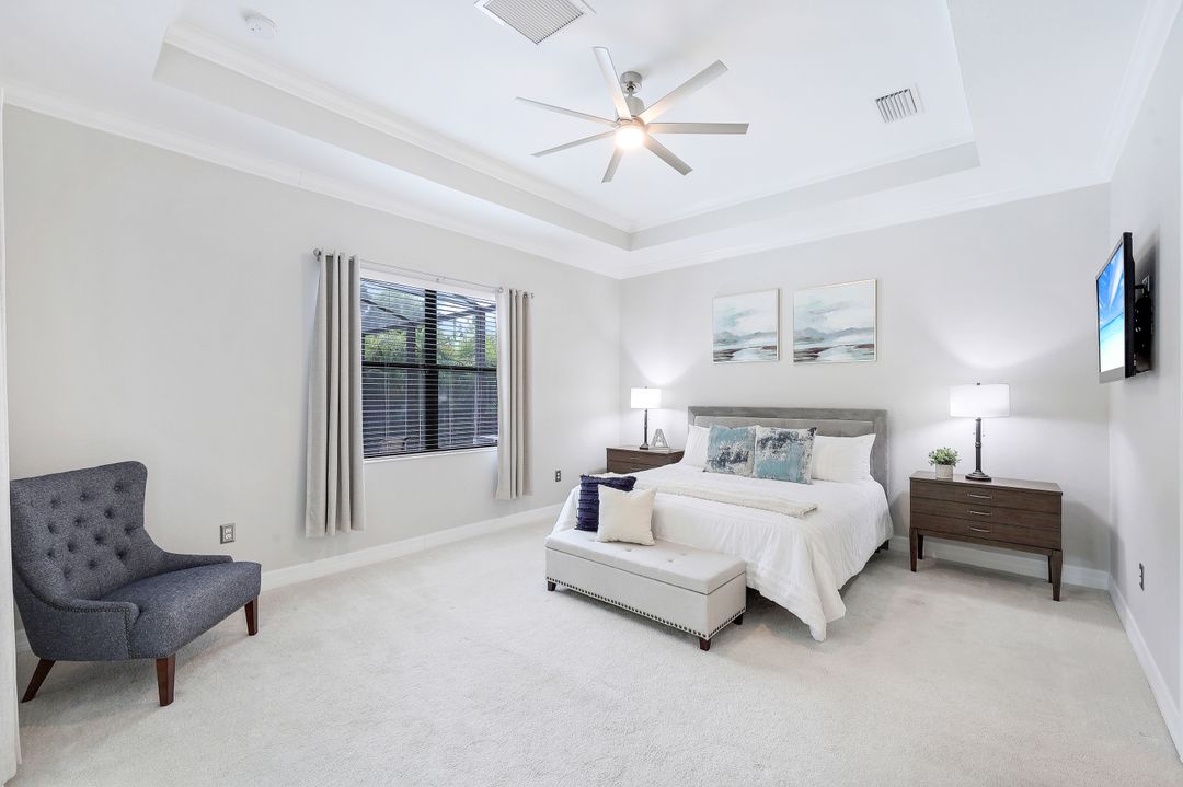 2130 Antigua Ln, Naples, FL 34120