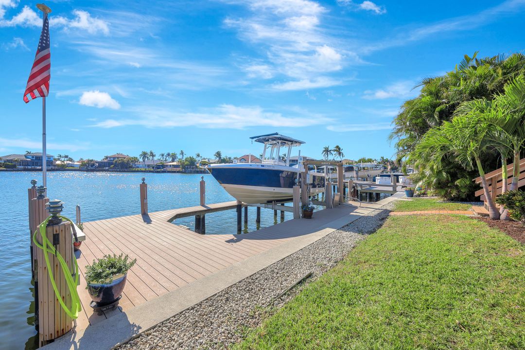 1235 Shenandoah Ct, Marco Island, FL 34145