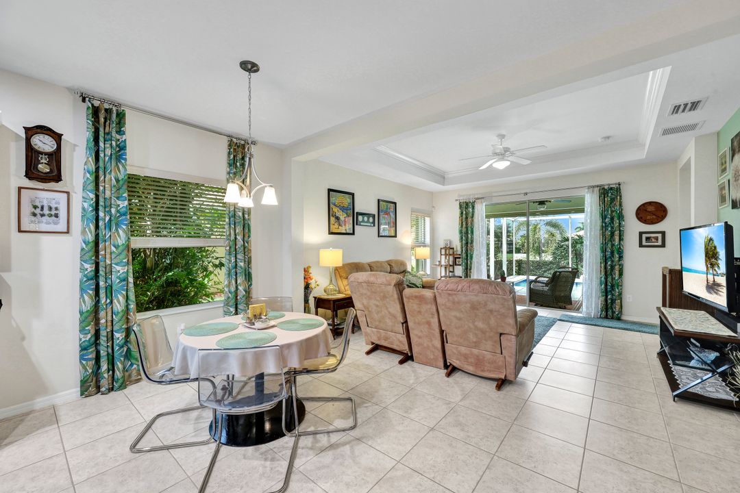 14534 Manchester Dr, Naples, FL 34114