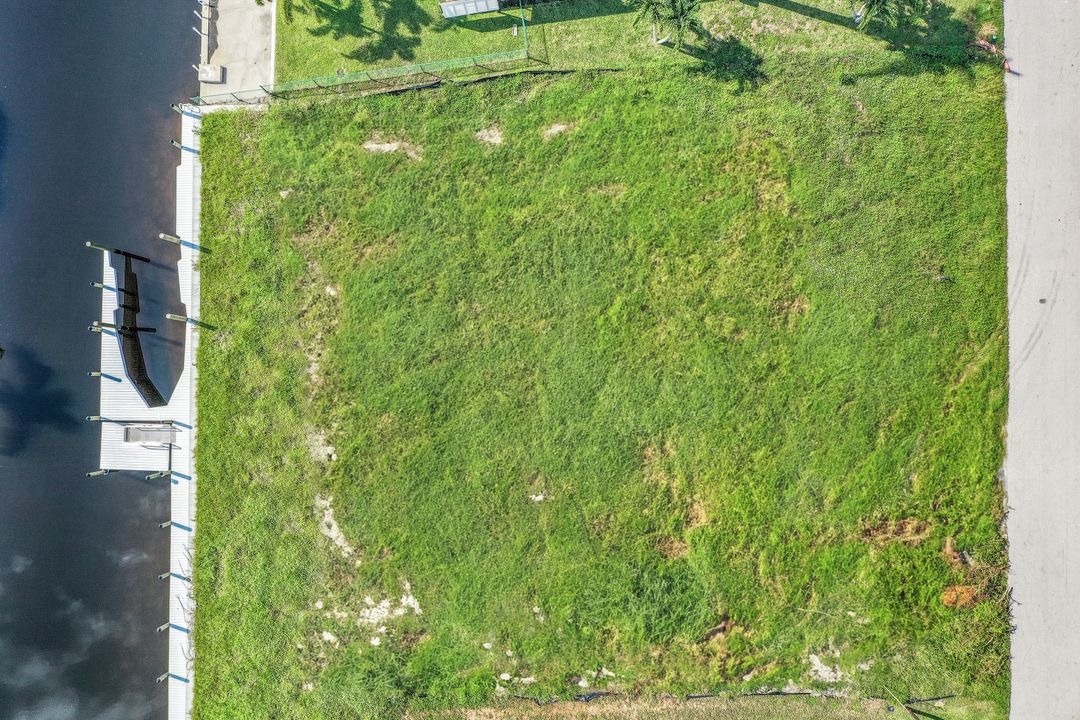 5229 Sunset Ct, Cape Coral, FL 33904