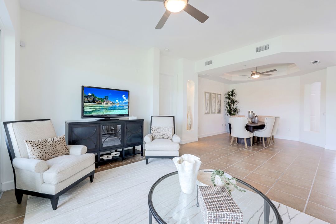 9220 Quartz Ln #101, Naples, FL 34120