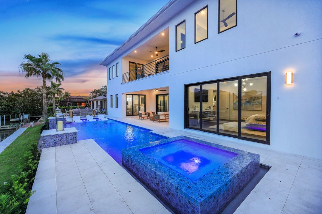 469 Germain Ave, Naples, FL 34108