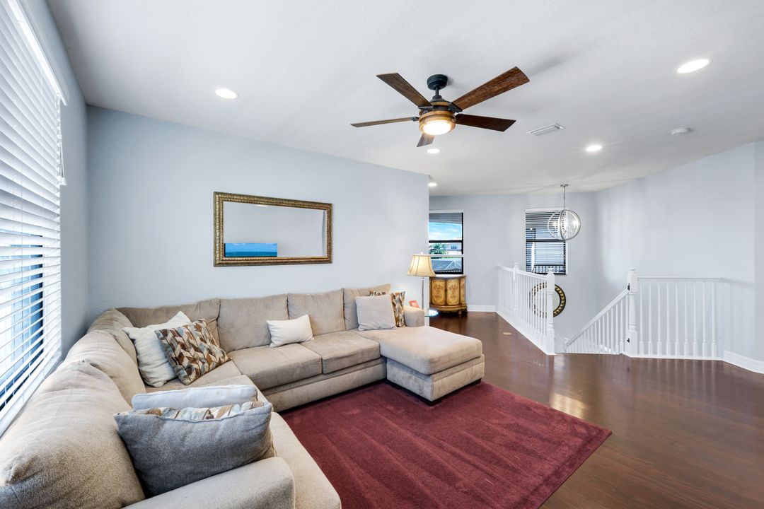 2735 Cinnamon Bay Cir, Naples, FL 34119