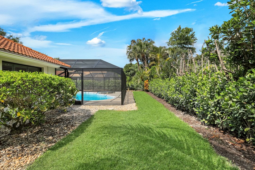 235 Silverado Dr, Naples, FL 34119