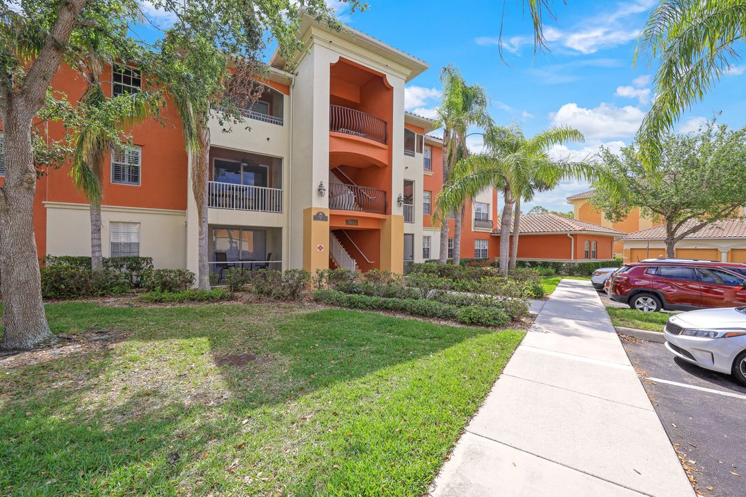 3953 Pomodoro Cir #104, Cape Coral, FL 33909