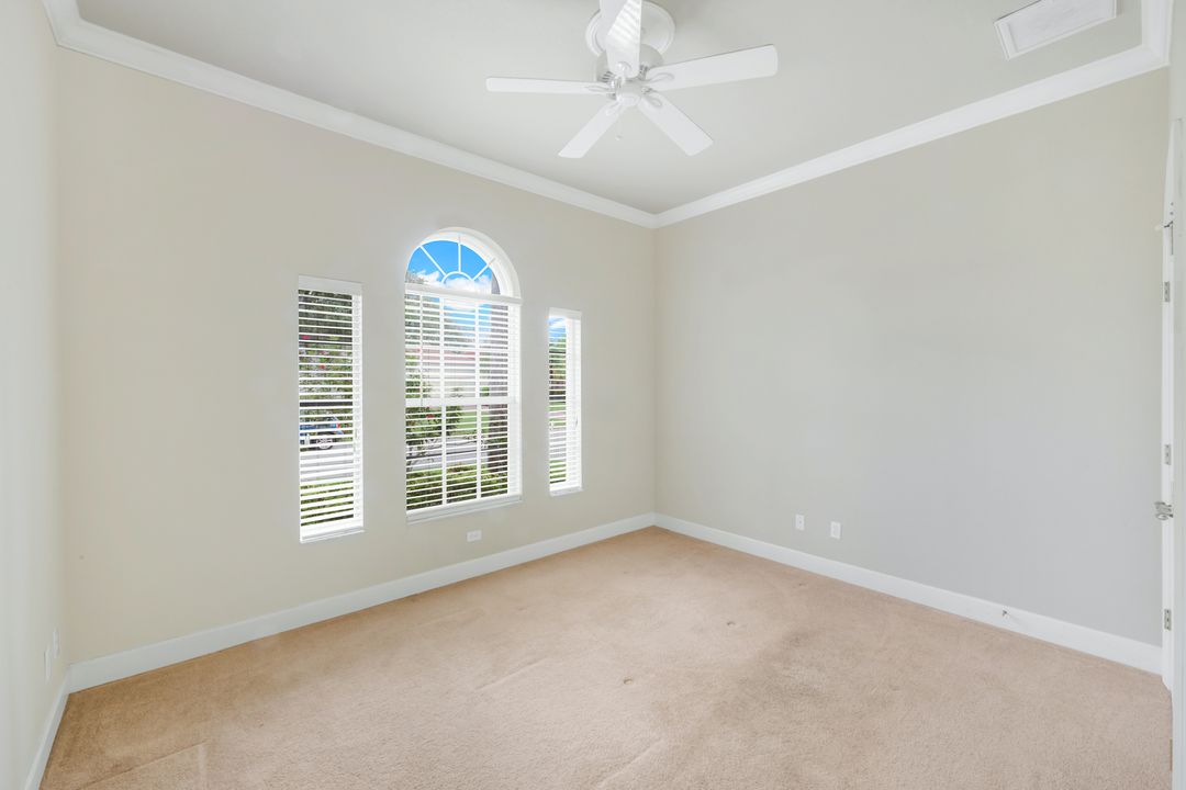 8929 Greenwich Hills Way, Fort Myers, FL 33908