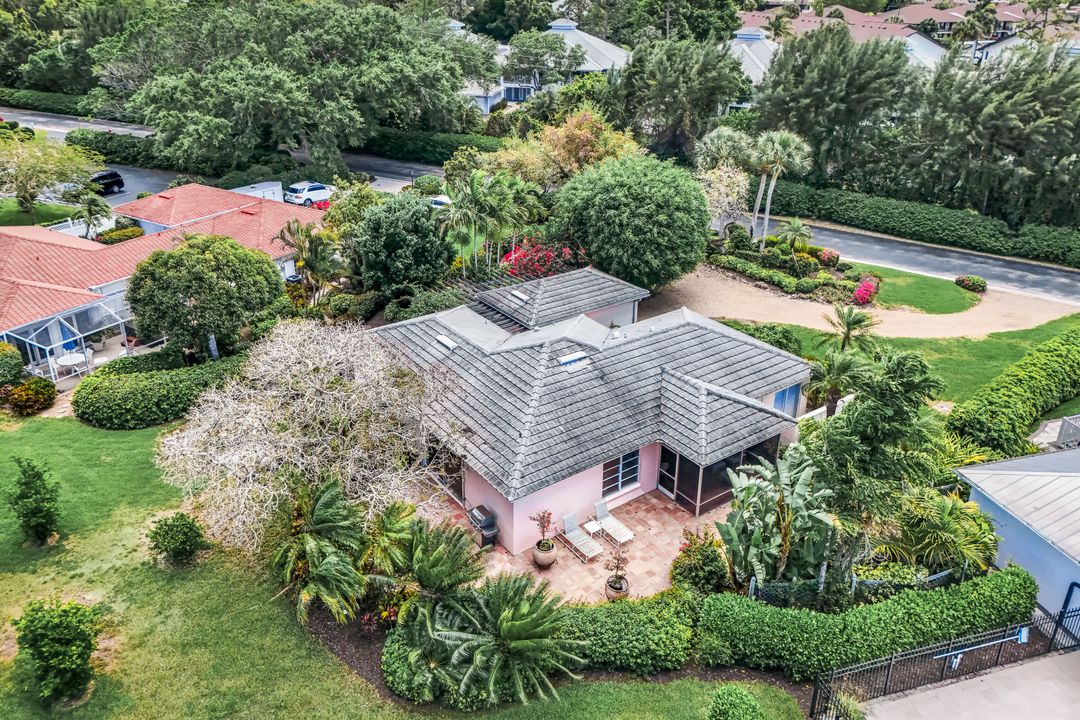 330 Bald Eagle Dr, Naples, FL 34105