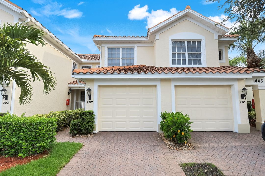 1445 Tiffany Ln #202, Naples, FL 34105