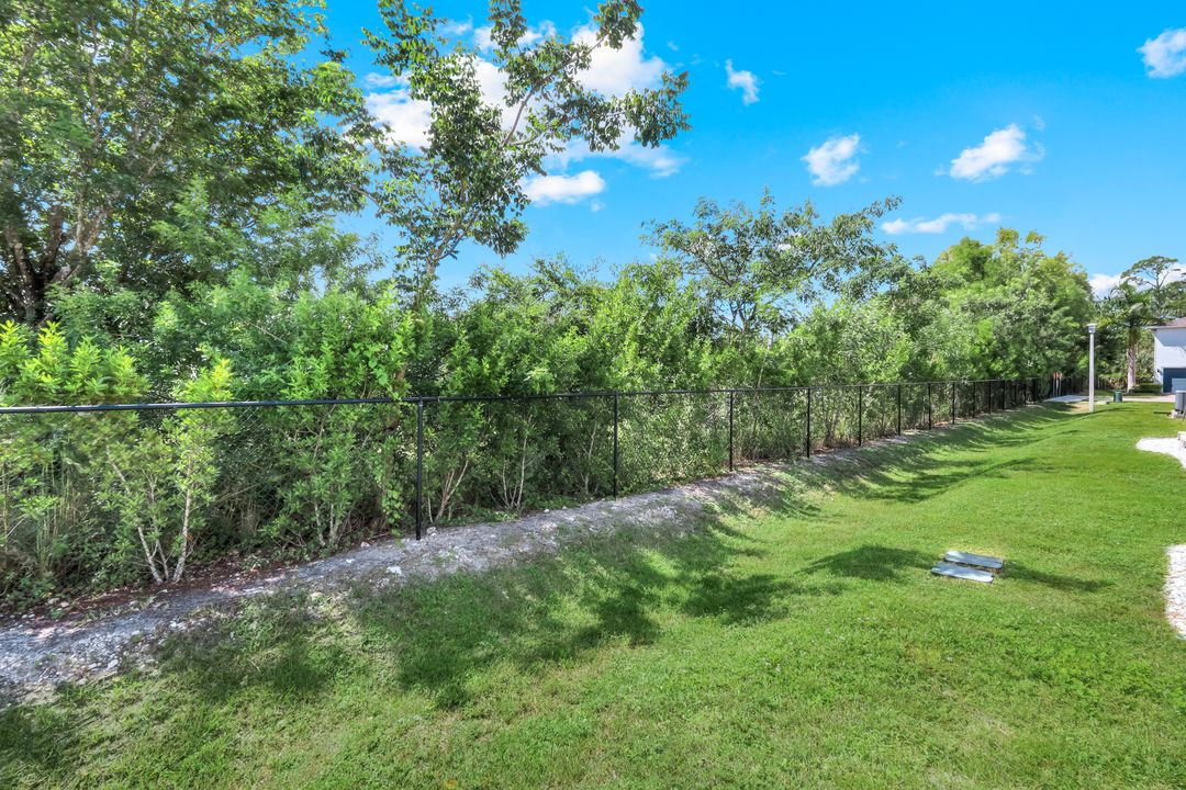 15171 Wildflower Cir, Naples, FL 34119