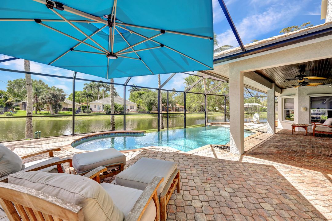 8146 Las Palmas Way, Naples, FL 34109