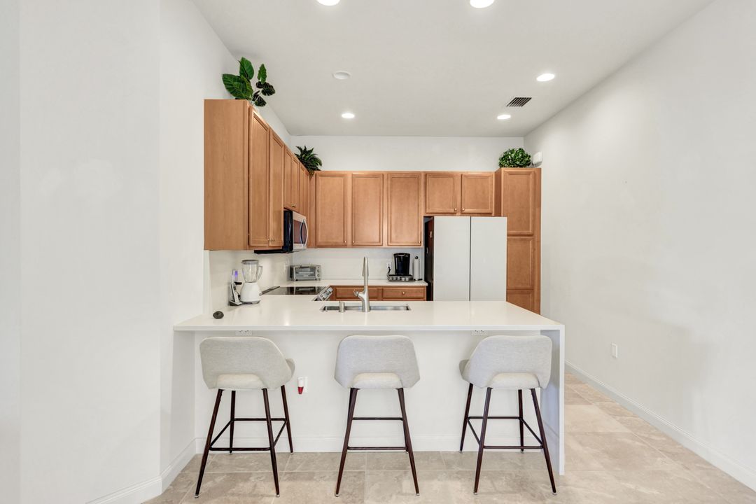 28729 Xenon Way, Bonita Springs, FL 34135