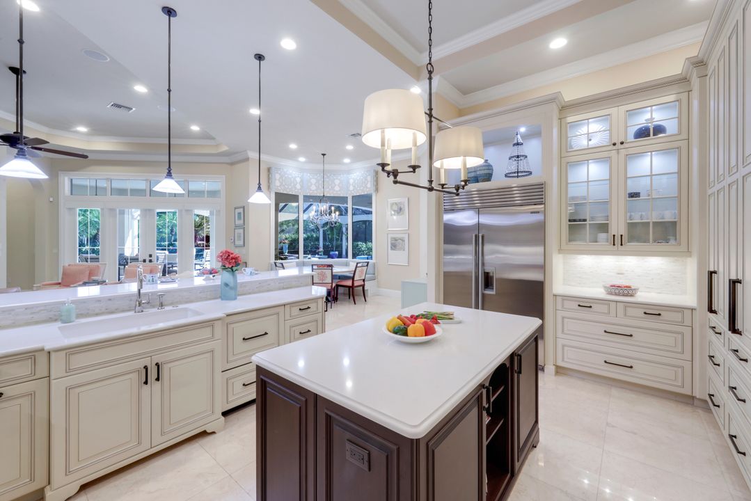 3122 Dahlia Way, Naples, FL 34105